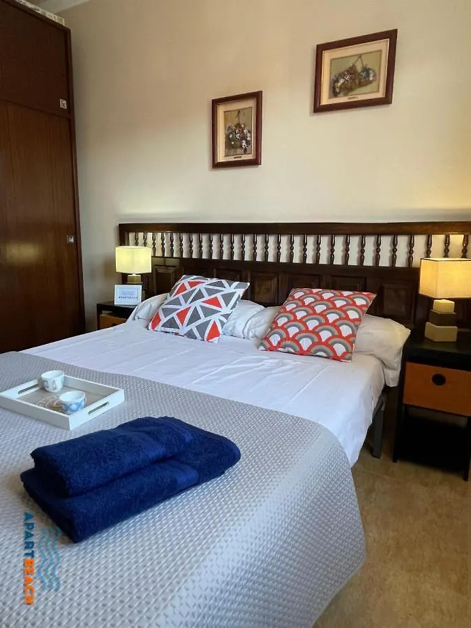 Apartbeach Cye 3 Junto Playa Climatizado Y Parquing La Pineda Apartment